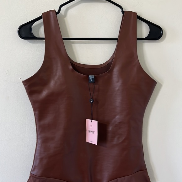 Pinsy Vegan Leather Scoop Tank Shapewear Bodysuit Seasonal Brown NWT Size Medium - Picture 8 of 14